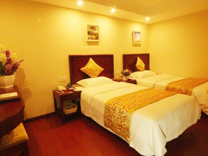 Greentree Inn Zhejiang Jiaxing West Zhongshan Road Vintage Car Building Express Hotel Dış mekan fotoğraf