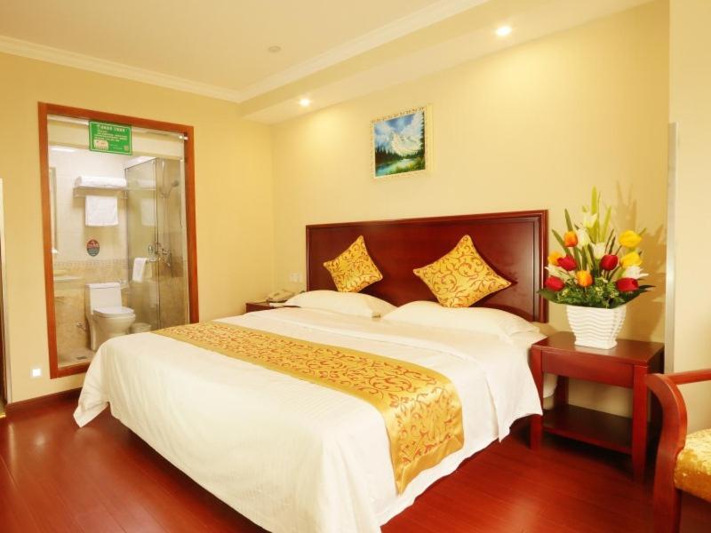 Greentree Inn Zhejiang Jiaxing West Zhongshan Road Vintage Car Building Express Hotel Dış mekan fotoğraf