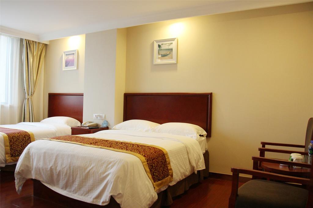 Greentree Inn Zhejiang Jiaxing West Zhongshan Road Vintage Car Building Express Hotel Dış mekan fotoğraf